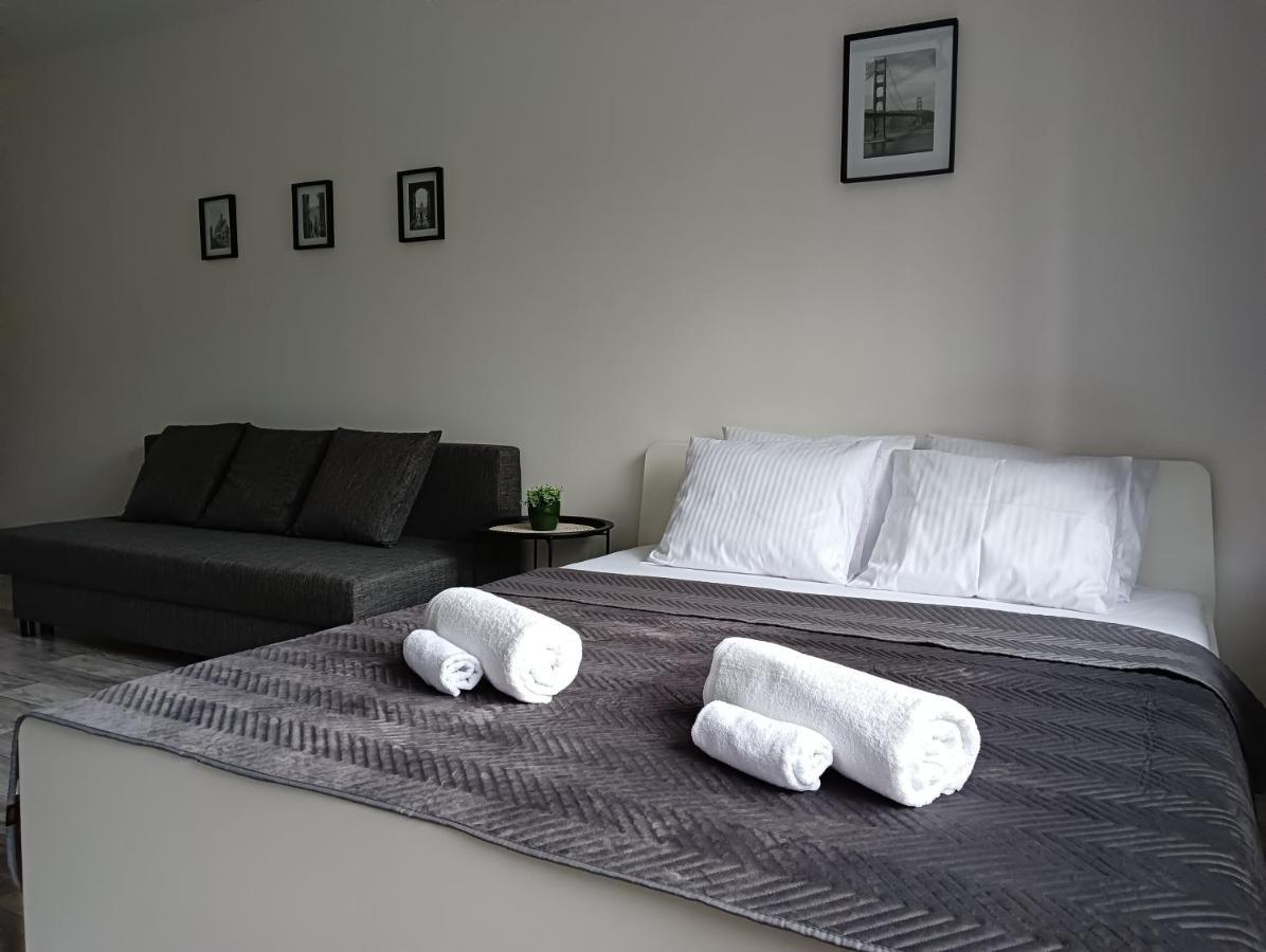 Apartamenty Oswiecim Klimatyzacja Air-Conditioned Екстериор снимка